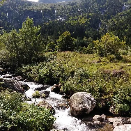 Le Patio Gironnais ベッド・アンド・ブレックファスト *