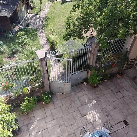 Le Patio Gironnais ベッド・アンド・ブレックファスト *