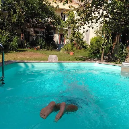 Le Patio Gironnais サン・ジロン