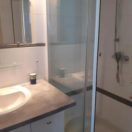 Le Patio Gironnais ベッド・アンド・ブレックファスト サン・ジロン